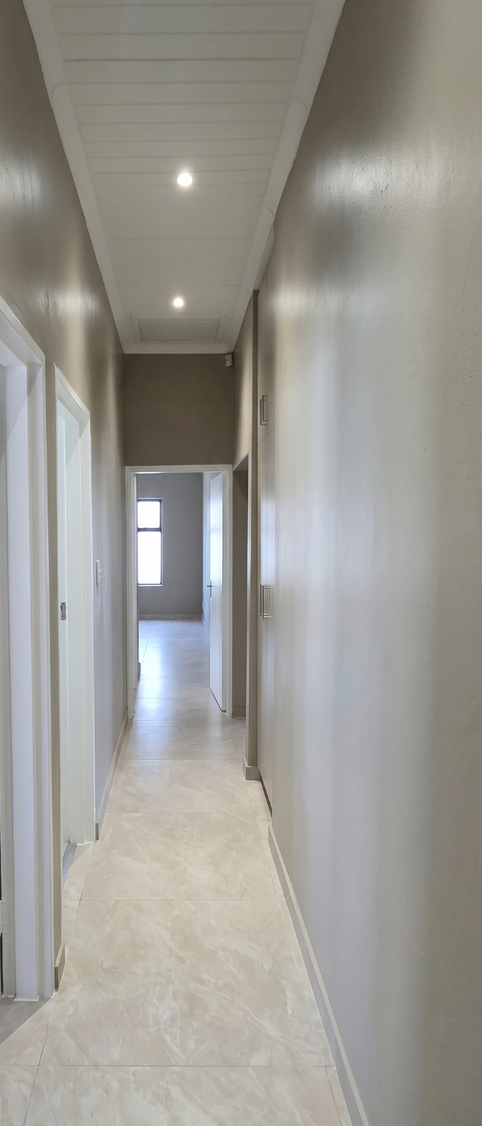 To Let 3 Bedroom Property for Rent in Uitzicht Western Cape